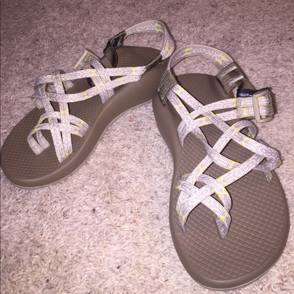 NWOT- Chaco sandals